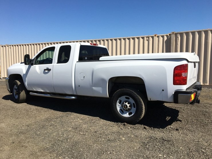 2013-chevrolet-silverado-2500-image-4