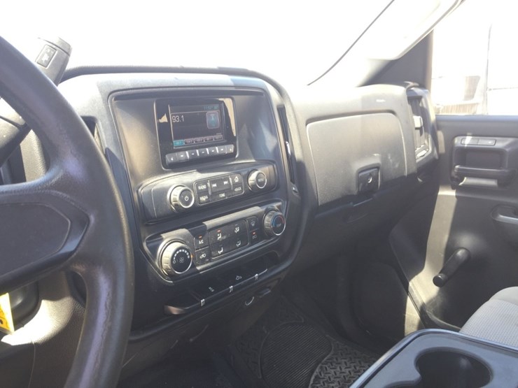 2015-chevrolet-2500hd-image-8