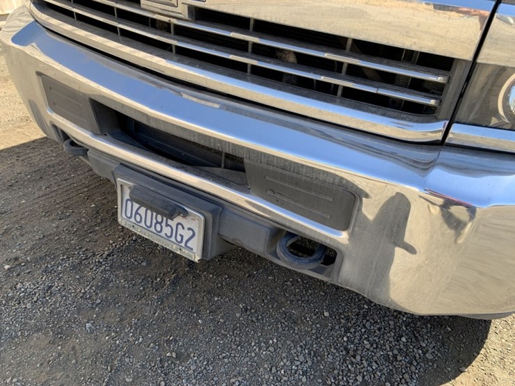 2017-chevrolet-2500hd-image-13