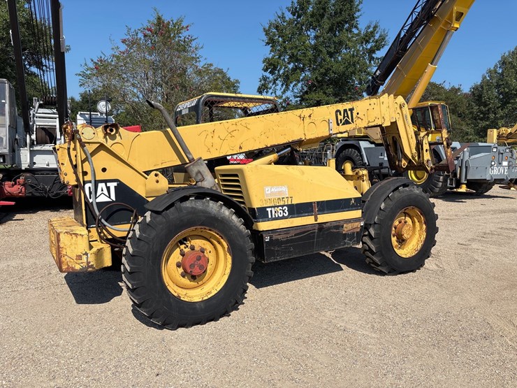 caterpillar-th63-image-4