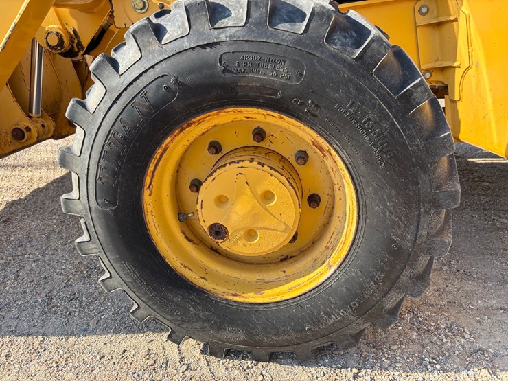 deere-310g-image-11