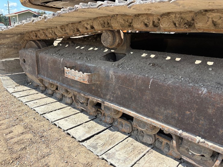 komatsu-pc220-lc-image-18