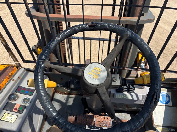 jcb-930-image-14