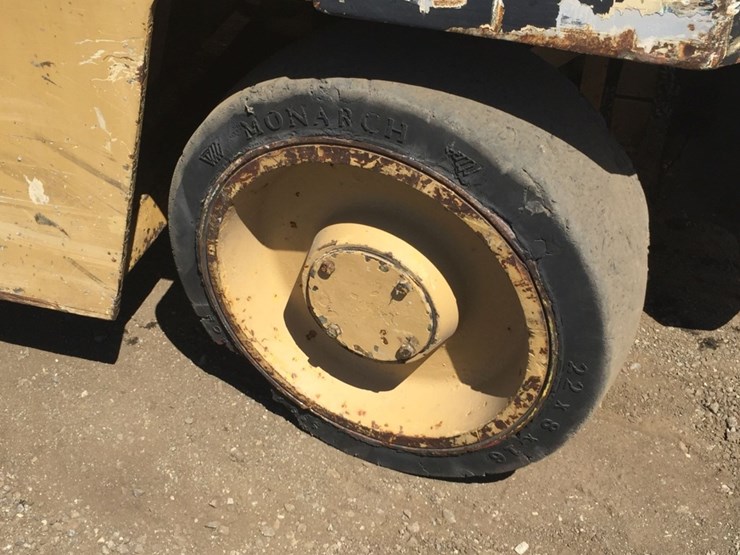 caterpillar-t150d-image-8