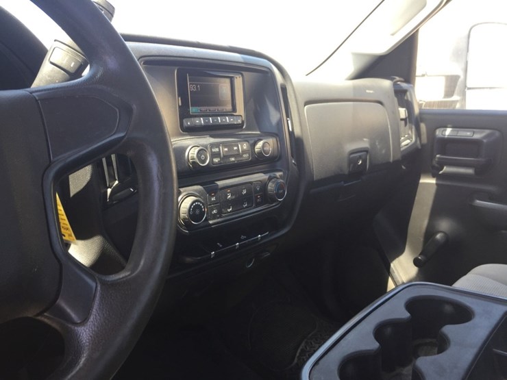 2015-chevrolet-2500hd-image-7