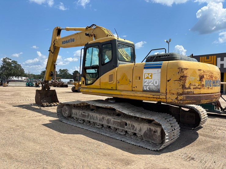 komatsu-pc220-lc-image-4