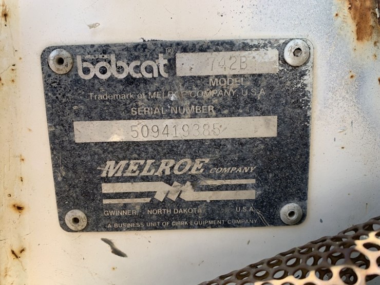 1993-bobcat-742b-image-11
