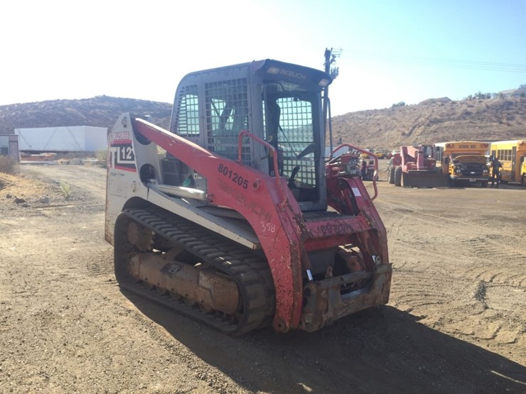 2016-takeuchi-tl12-image-2