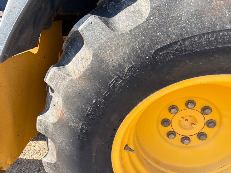 deere-310g-image-6