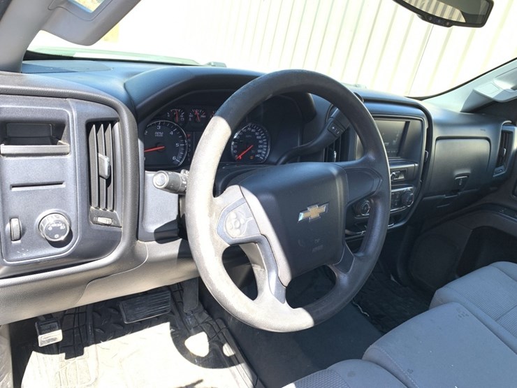 2017-chevrolet-2500hd-image-9