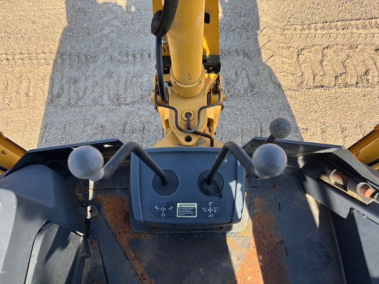 deere-310g-image-12