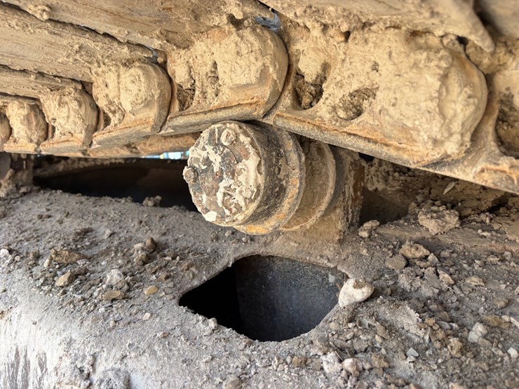 komatsu-pc220-lc-image-8