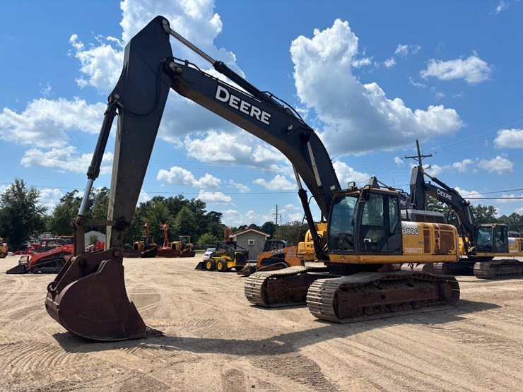 2015-deere-380g-lc-image-1