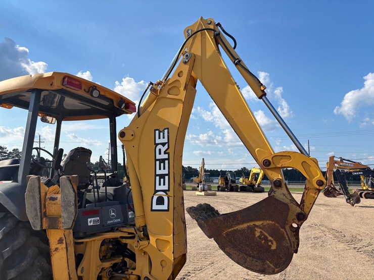 deere-310g-image-3