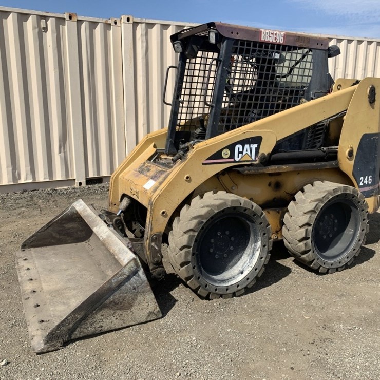 2001 CATERPILLAR 246