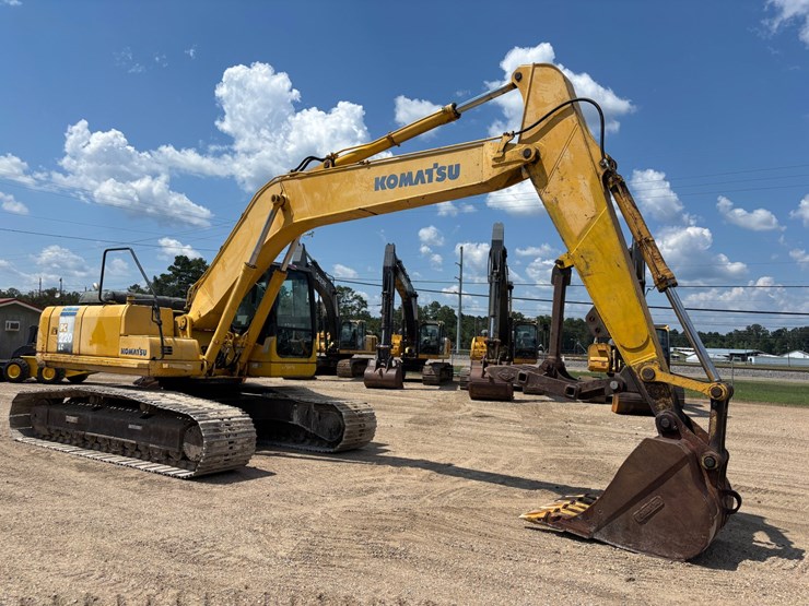 komatsu-pc220-lc-image-2