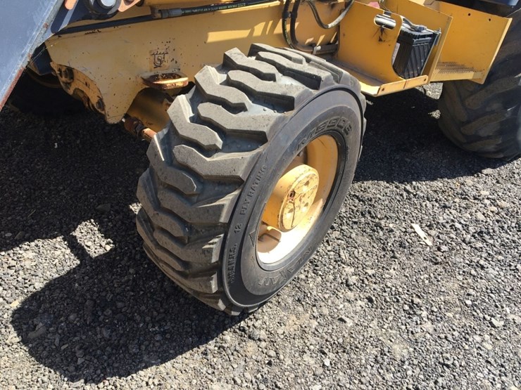 2015-deere-210k-ep-image-10