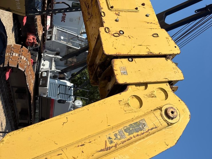 caterpillar-th63-image-6