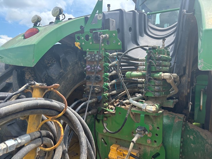 2019-john-deere-9570r-image-6