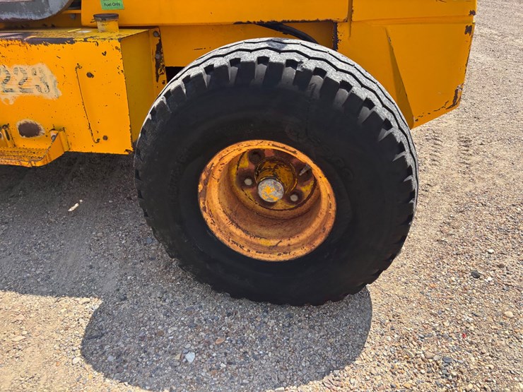 jcb-930-image-7