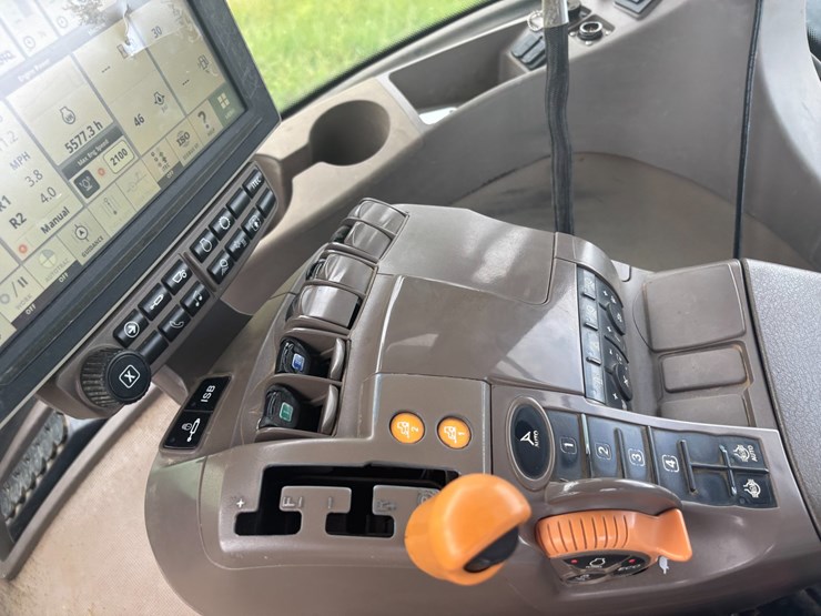 2019-john-deere-9570r-image-13