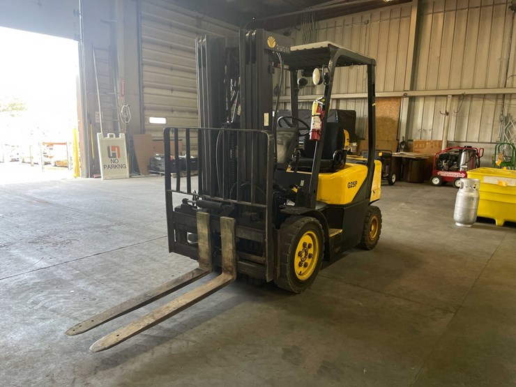 #1630-•-daewoo-forklift-(e)-image-1