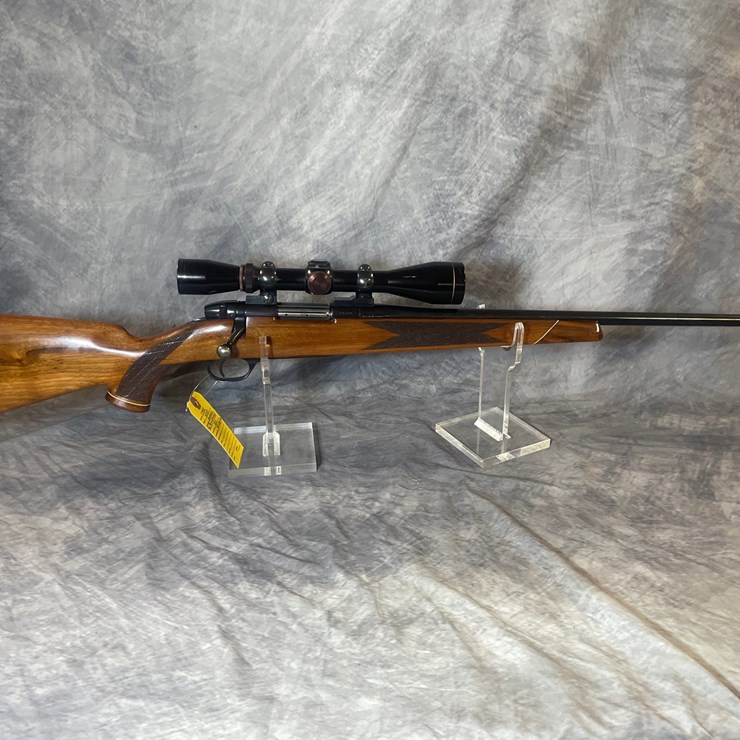#3037 • Weatherby Mark V Varmintmaster, .224 WBY MAG Cal. Rifle, SN: 54709