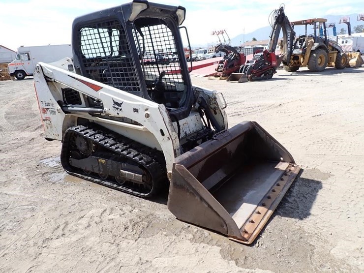 2019-bobcat-t450-image-2