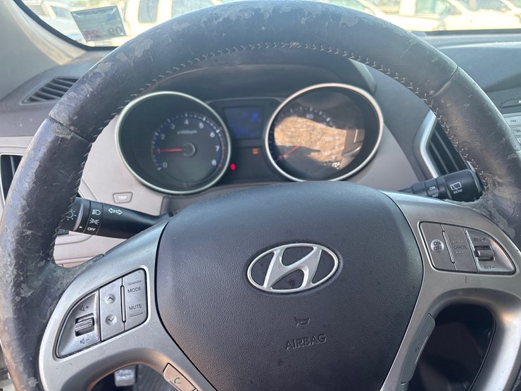 2012-hyundai-tucson-image-10
