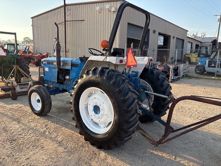 new-holland-3415-image-5