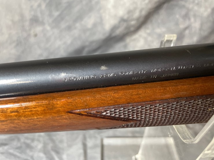 #3042-•-browning-a-bolt,-300-win.-mag.-cal.-rifle,-sn:-27707nz717-image-10