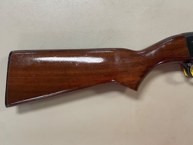 #3058-•-ithaca-model-37-featherweight,-12-ga.-shotgun,-sn:-727442-image-3