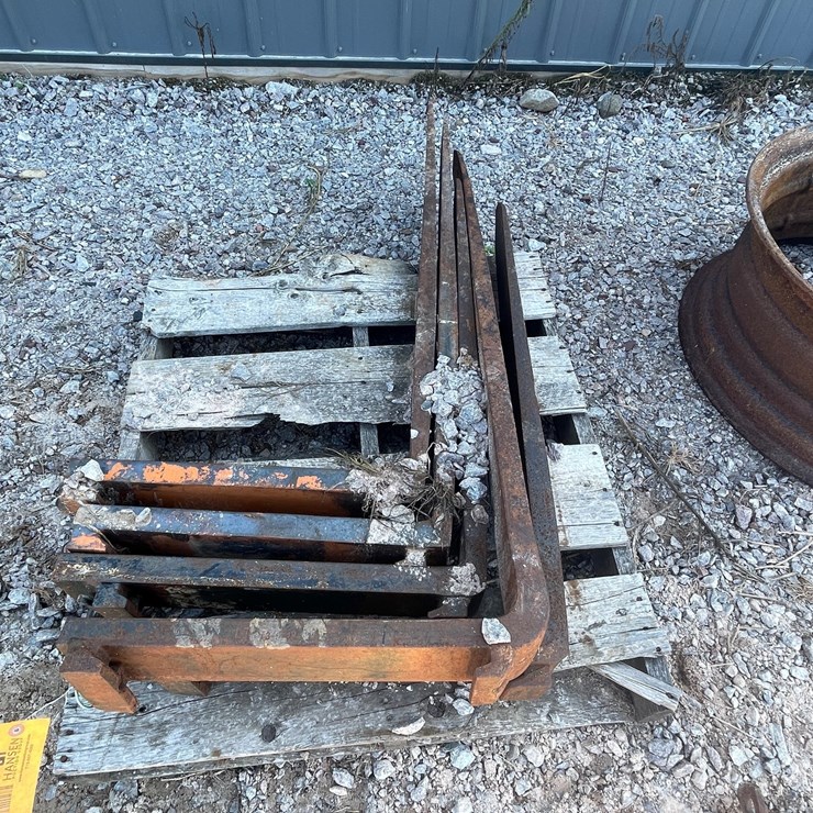 #2463 • (5) Pallet Forks