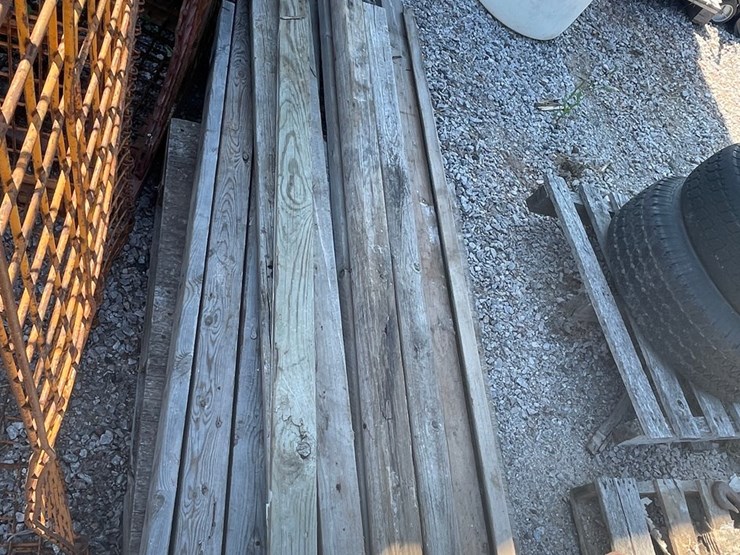 #2489-•-pallet-of-lumber-image-3