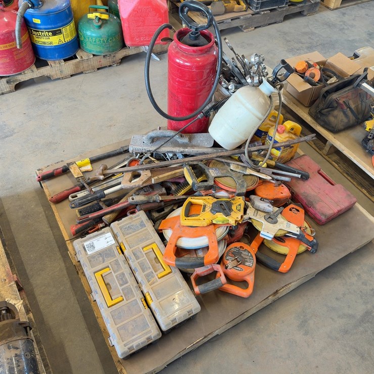 ASSORTED TOOLS AND CHALK LINES