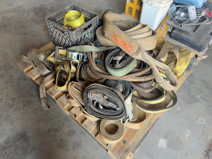 quantity-of-assorted-straps-and-lifting-slings-image-3
