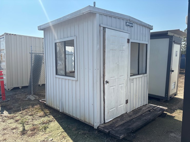 #1300-•-storage-buildings-with-windows-and-lockable-door-image-1