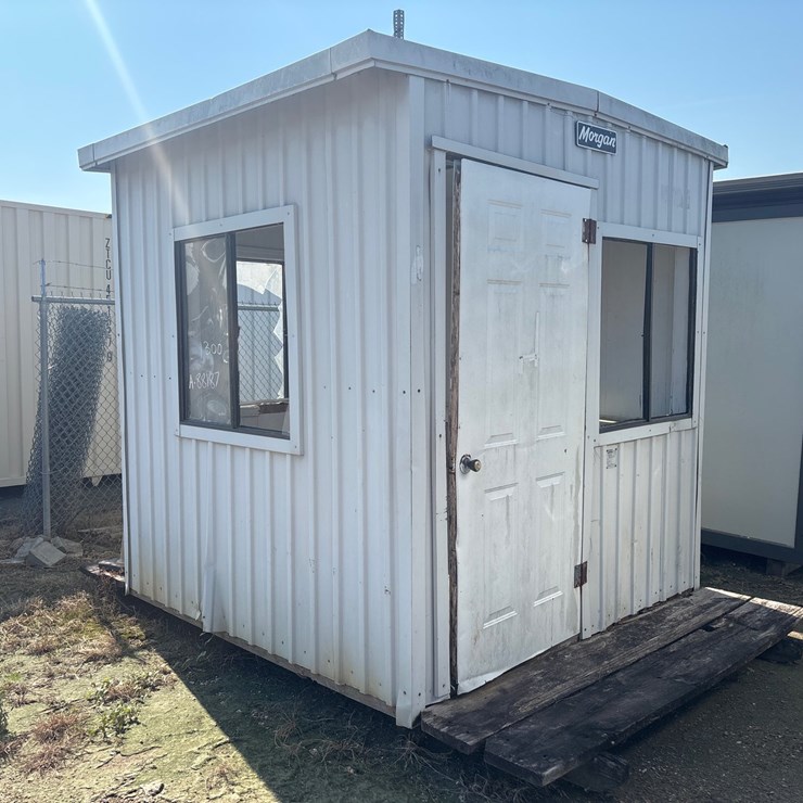 #1300 • STORAGE BUILDINGS WITH WINDOWS AND LOCKABLE DOOR