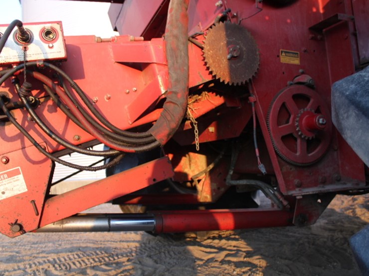 case-ih-1688-image-17