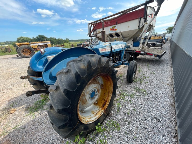 ford-3000-image-5