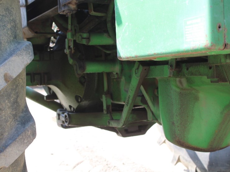 john-deere-4040-image-45