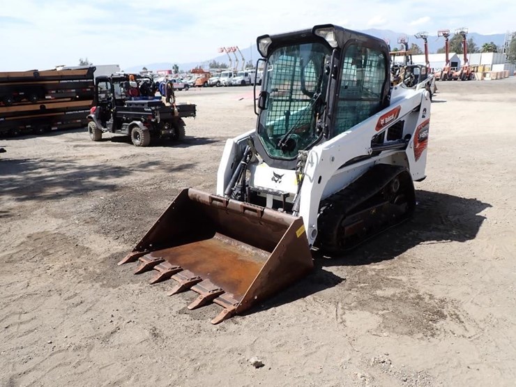 2024-bobcat-t450-image-1