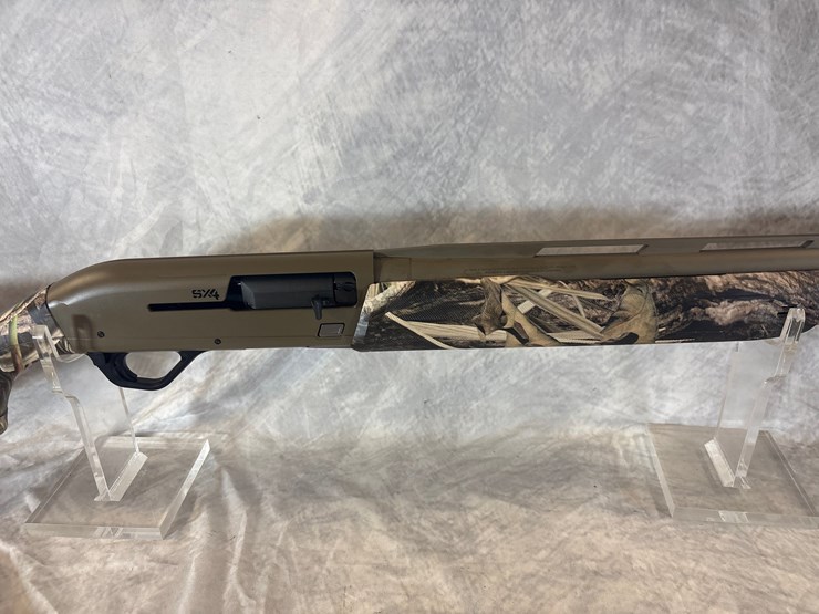 #3012-•-winchester-super-x4,-12-ga.-shotgun,-sn:-pt26493yy11k-image-4