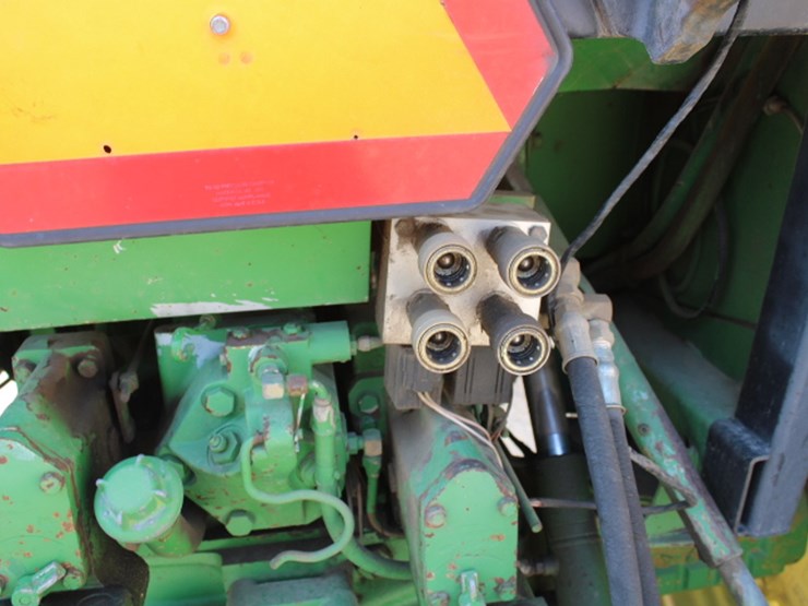 john-deere-4040-image-23