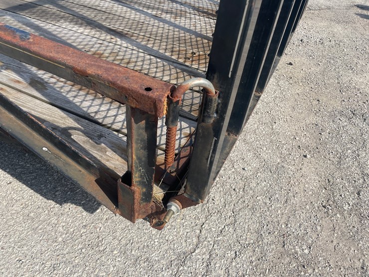 #1616-•-2015-midsota-manufacturing-inc.-trailer-(of)-image-37