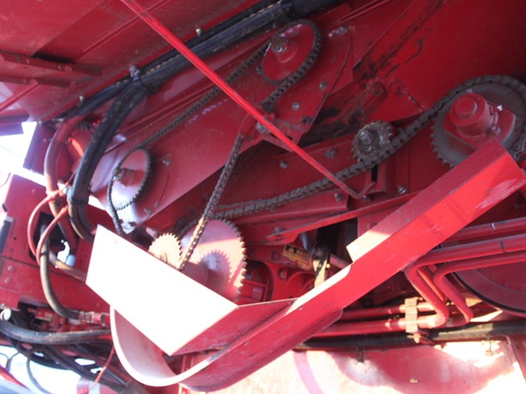 case-ih-1688-image-34