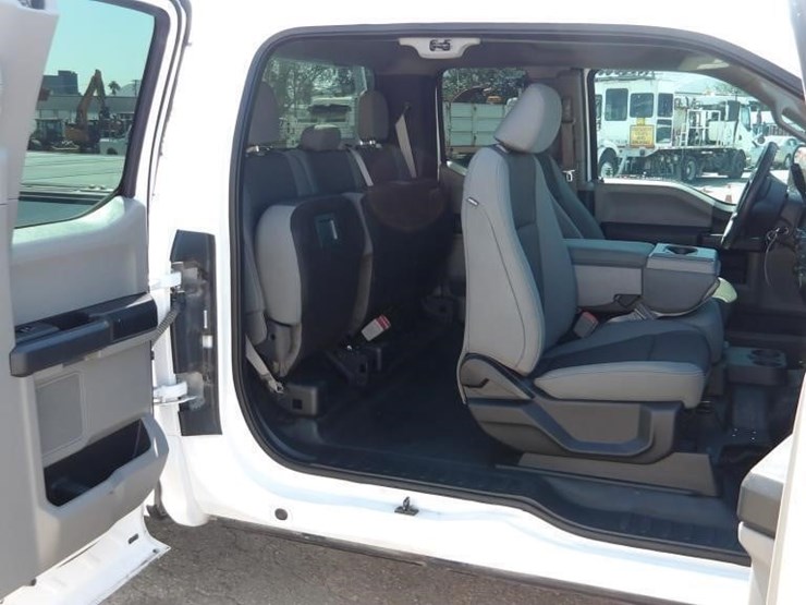 2018-ford-f150-image-12