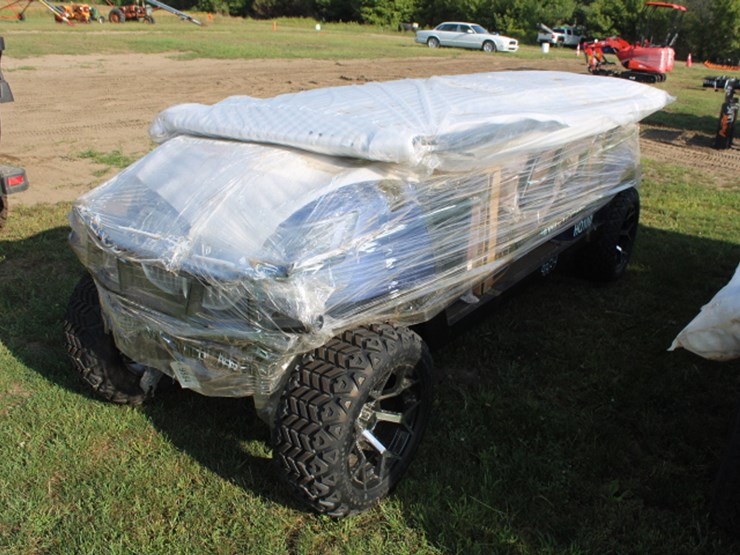 #9884-•-6-person-golf-cart-unassembled-image-1