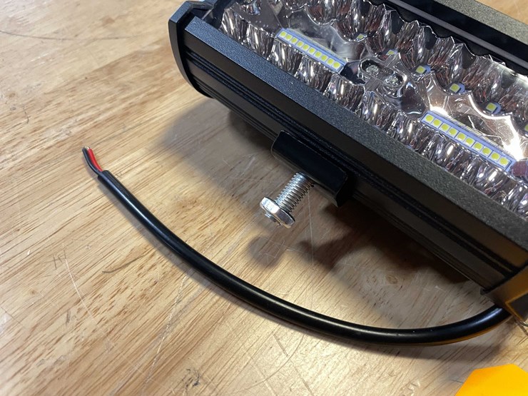 #8555-•-(2)-led-worklights,-6"-l,-12vdc-(pr13)-image-3