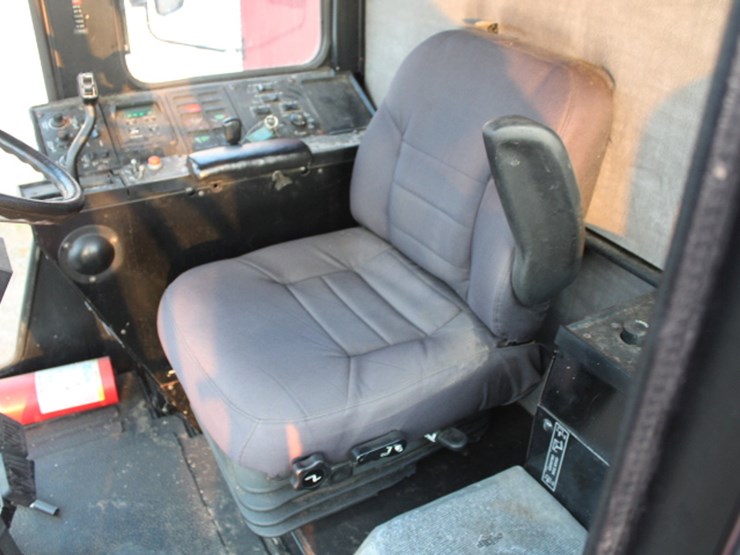 case-ih-1688-image-49